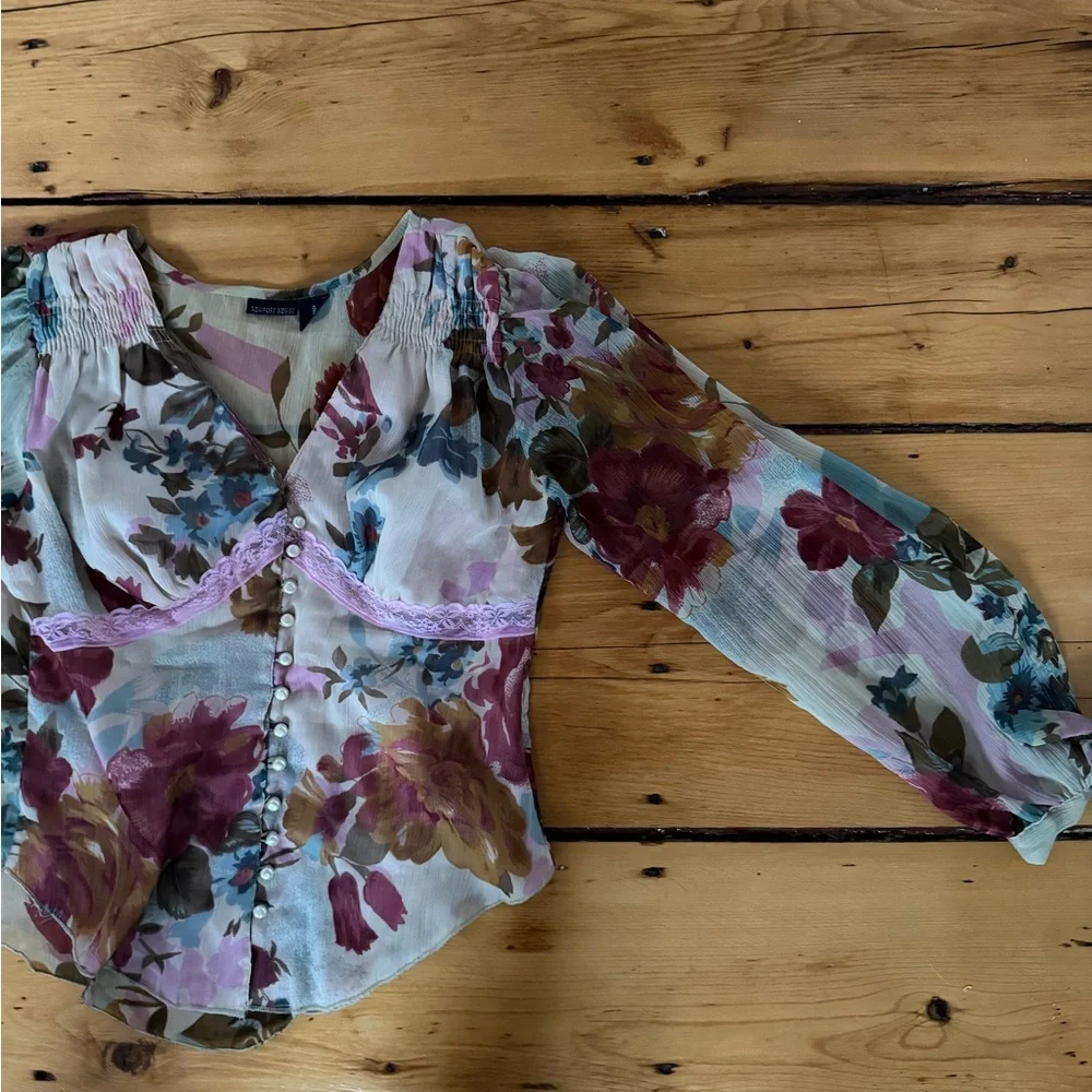 Newport News Floral Blouse - Picture 2 of 6